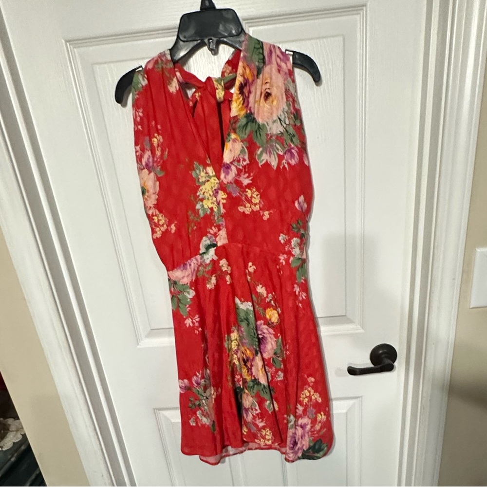 Women’s Med Lulu's Red Floral Strapless Dress deep cut with tie sash deep